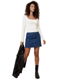 Banana Republic Brand Page